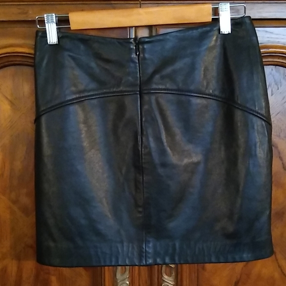 DKNY Black Lambskin Leather Mini Skirt, Size 2 - Picture 2 of 5